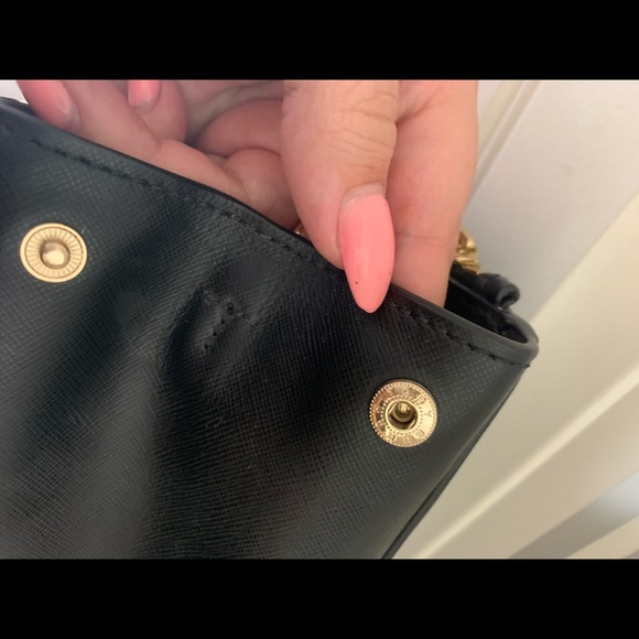 Tory Burch Robinson Tote - Picture 12 of 12